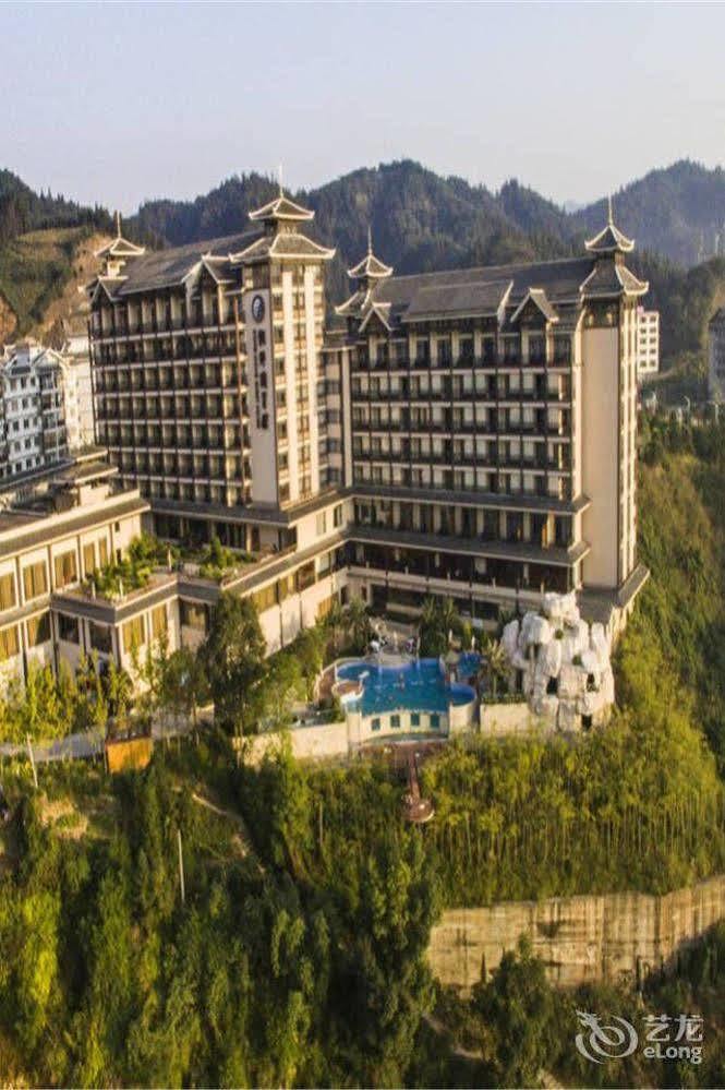 Liuzhou Sanjiangxian Dongxiangguo Hotel Exterior photo